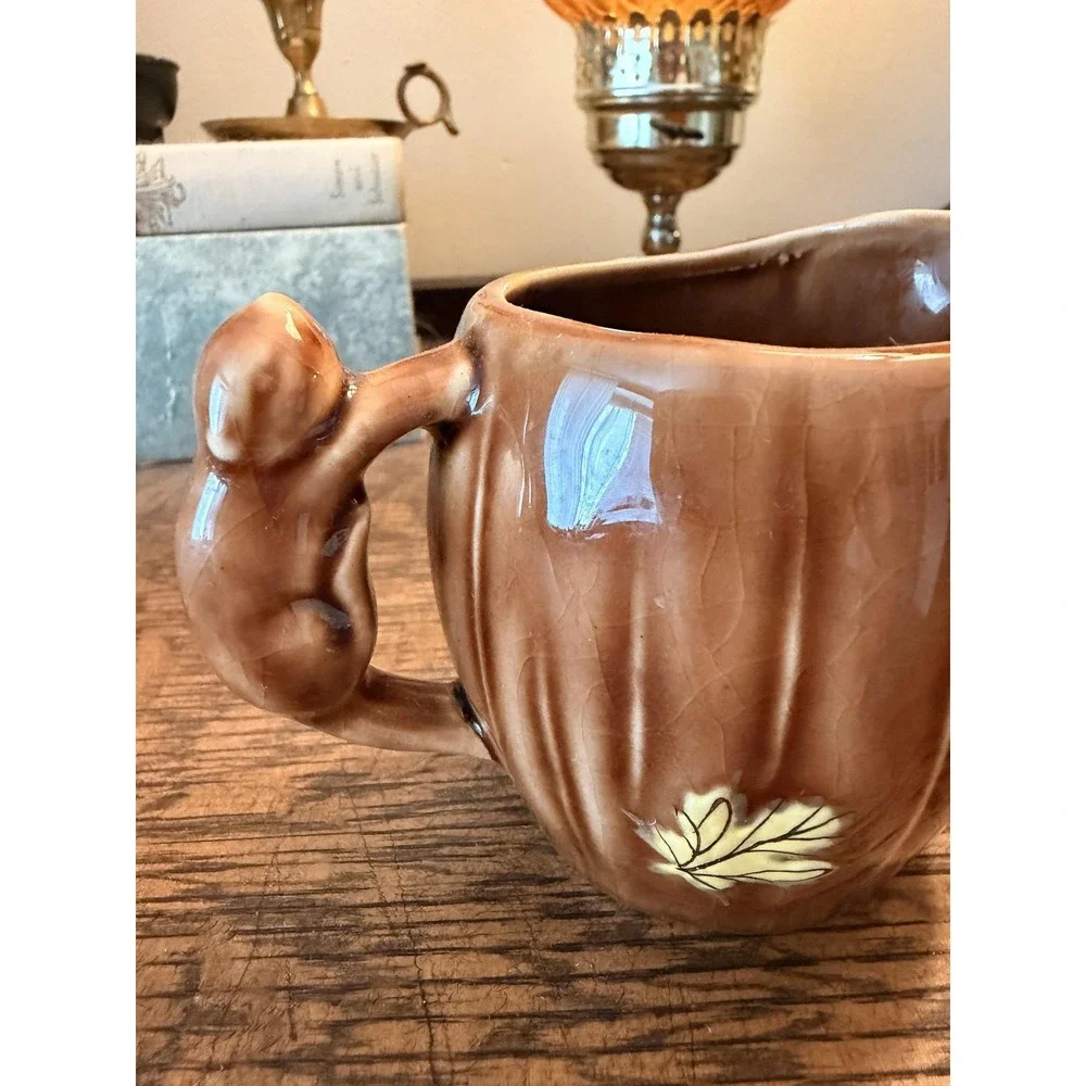 Vintage Brown Maple Leaf Ceramic Creamer & Sugar Set Squirrels Kenora Canada